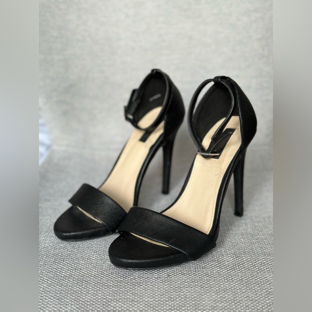 Black heels